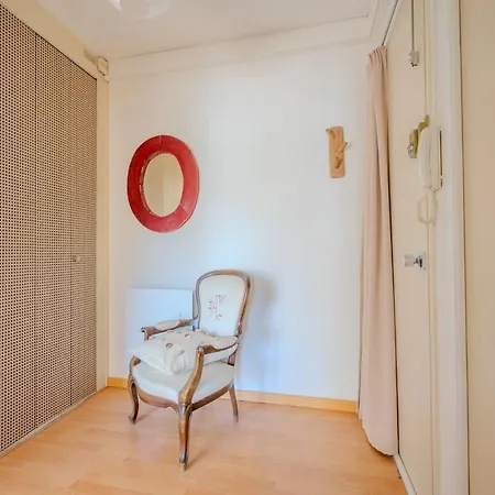 Apartment Of The Flying Bridges