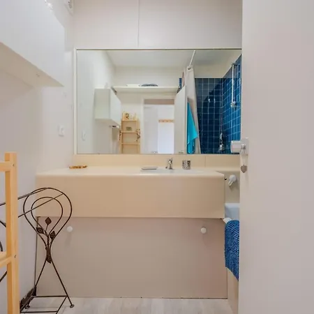 Apartment Of The Flying Bridges *