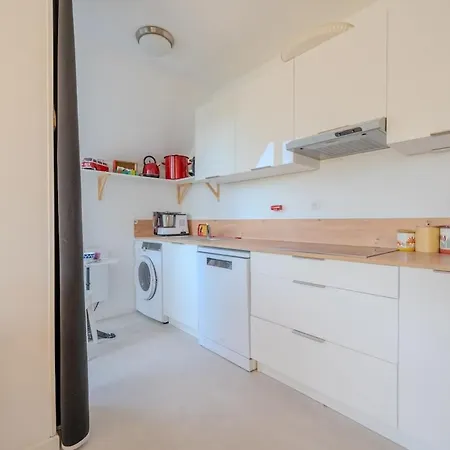 Of The Flying Bridges アパート