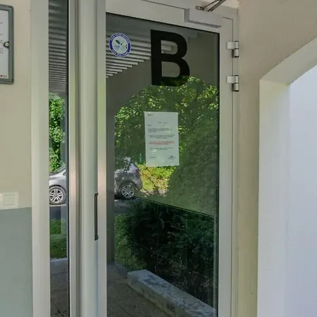 アパート Of The Flying Bridges